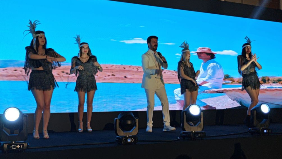 HUNERMENDÊ KURD FERAT LI ANTALYA BÛ