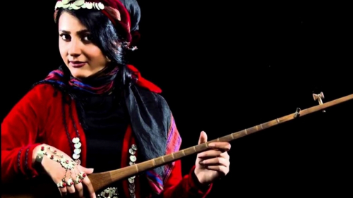HUNERMENDA KURD YELDA ABASÎ HAT ZINDANKIRIN!